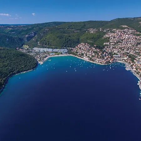 Apartamento Beautiful In Gondolici *