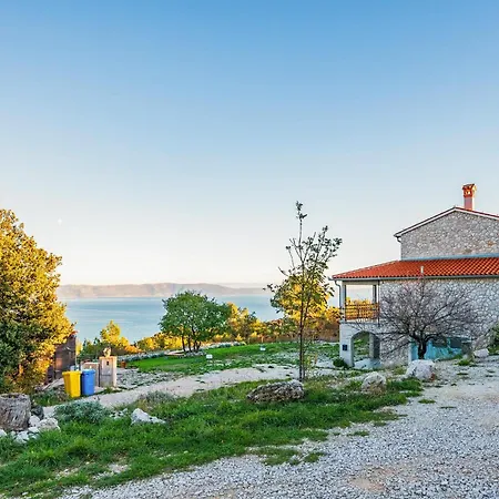 Gorgeous In Gondolici With Kitchen Rabac